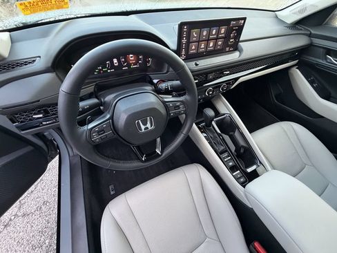 Used 2026 Honda Accord EX-L image 19