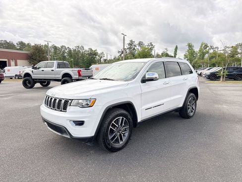 Used 2022 Jeep Grand Cherokee Limited AWD/4WD image 6