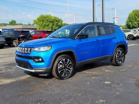 Used 2023 Jeep Compass Limited AWD/4WD image 4