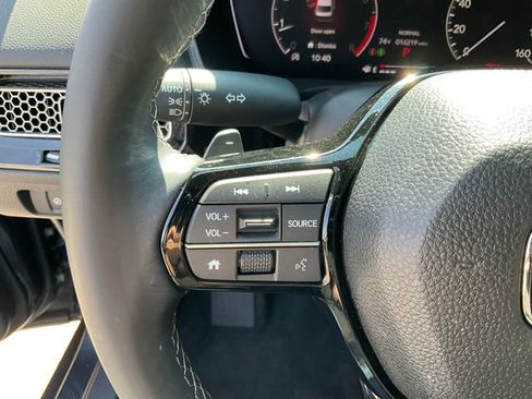 Used 2025 Honda Civic Sport image 10