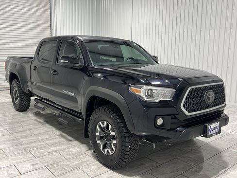 Used 2018 Toyota Tacoma TRD Off-Road image 7