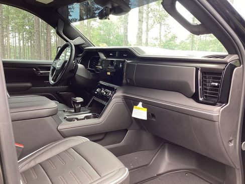 New 2026 GMC Sierra 1500 AT4X AWD/4WD image 25