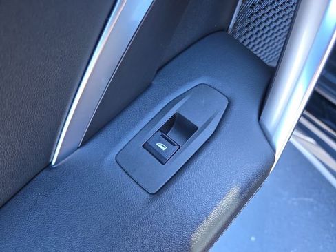 Used 2023 BMW X1 xDrive28i w/ Premium Package image 11