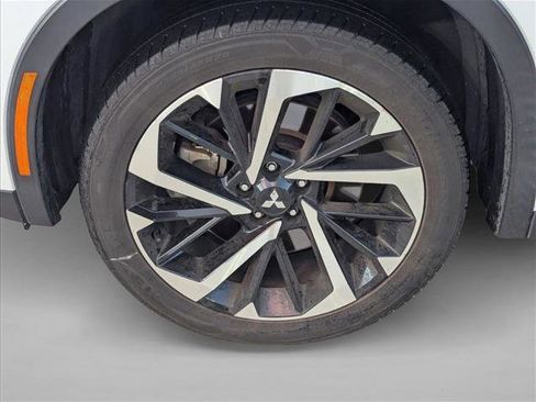 Used 2022 Mitsubishi Outlander SE FWD image 6