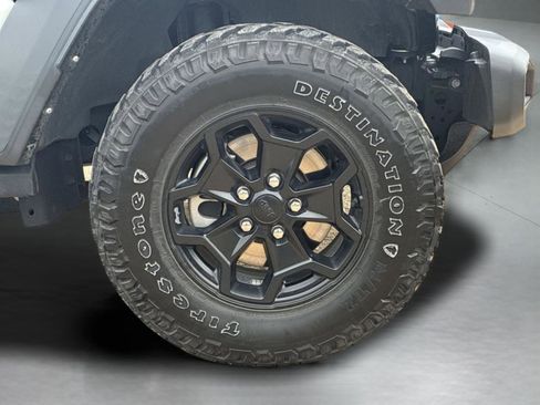 Certified 2023 Jeep Wrangler Unlimited w/ Cold Weather Group AWD/4WD image 24