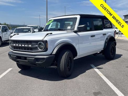 New 2025 Ford Bronco 4-Door AWD/4WD image 6