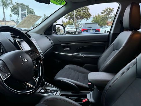 Used 2024 Mitsubishi Outlander Sport SE image 12