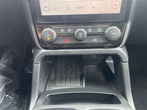 Used 2025 Ford Ranger XLT w/ Equipment Group 301A High image 23