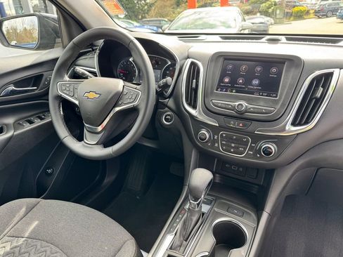 Used 2024 Chevrolet Equinox LT image 13