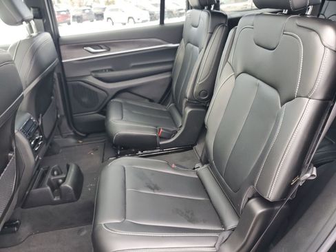 New 2025 Jeep Grand Cherokee L Limited AWD/4WD image 31