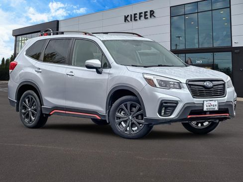 Used 2021 Subaru Forester Sport image 2