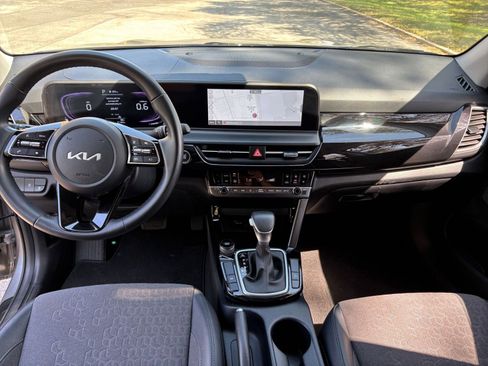Used 2025 Kia Seltos S FWD image 28