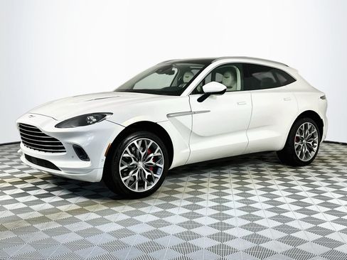 Used 2023 Aston Martin DBX AWD/4WD image 13