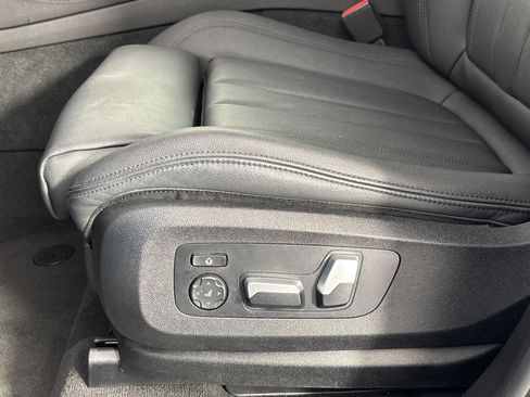 Used 2021 BMW X5 sDrive40i w/ Convenience Package RWD image 16