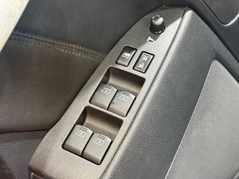 Used 2009 INFINITI G37 Convertible w/ Premium Pkg RWD image 38