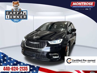 Certified 2025 Chrysler Pacifica Select