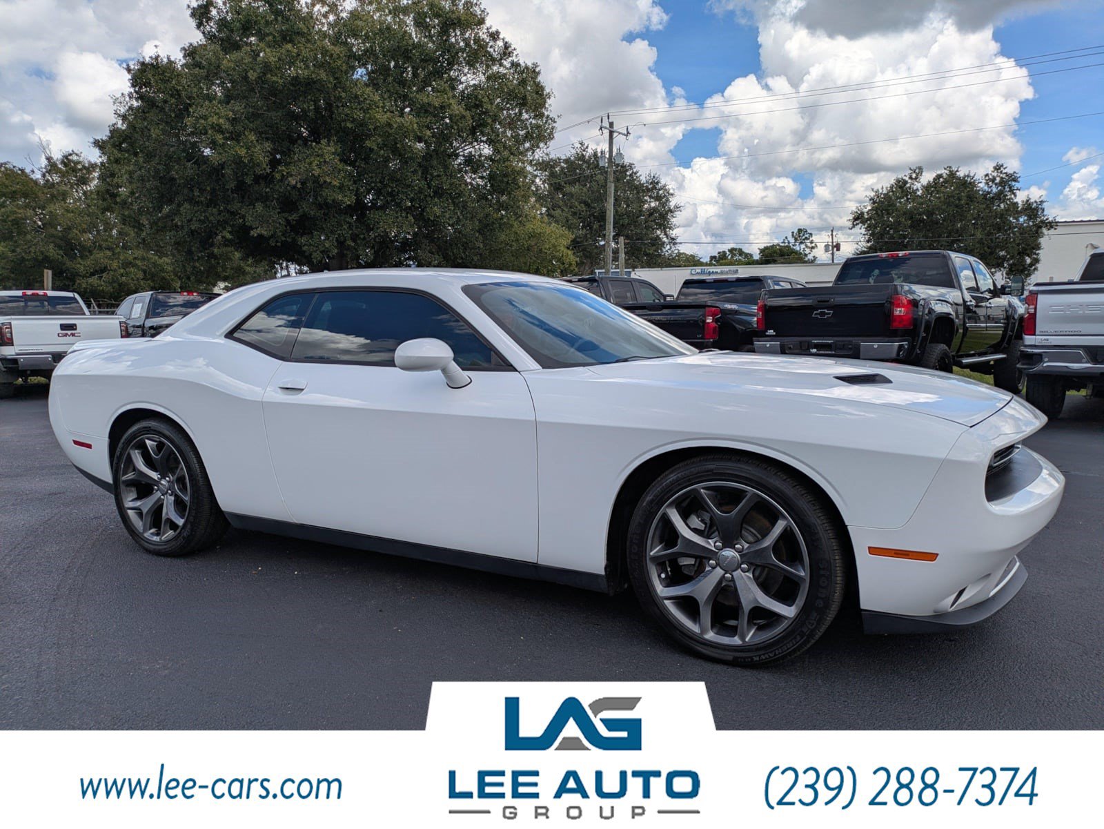 Used 2015 Dodge Challenger SXT Plus w/ Driver Convenience Group RWD image 1