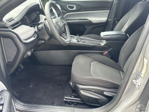 Used 2023 Jeep Compass Sport AWD/4WD image 9