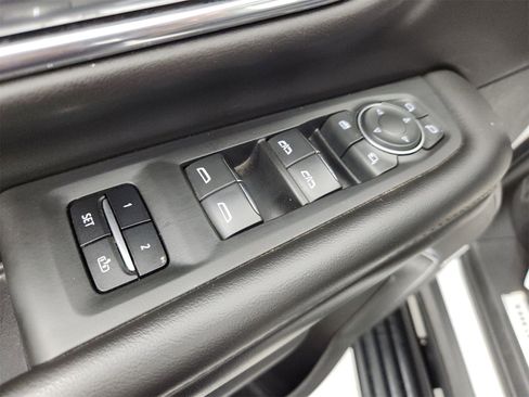 Used 2023 Chevrolet Tahoe High Country image 28