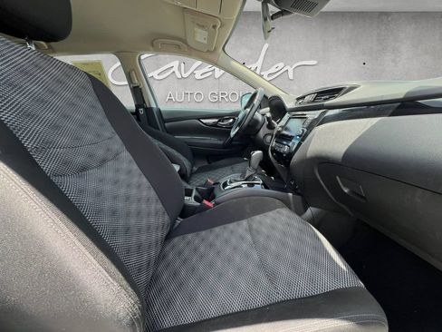 Used 2021 Nissan Rogue Sport SV FWD image 24