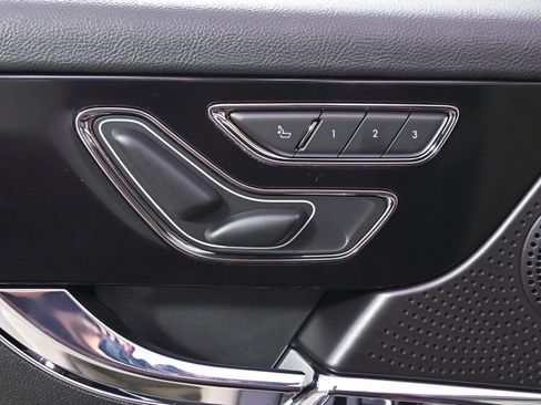 New 2026 Lincoln Corsair Premiere image 14