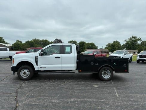 Used 2023 Ford F350 XL AWD/4WD image 2