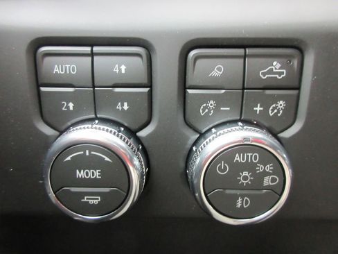 New 2026 GMC Sierra 2500 AT4X AWD/4WD image 18
