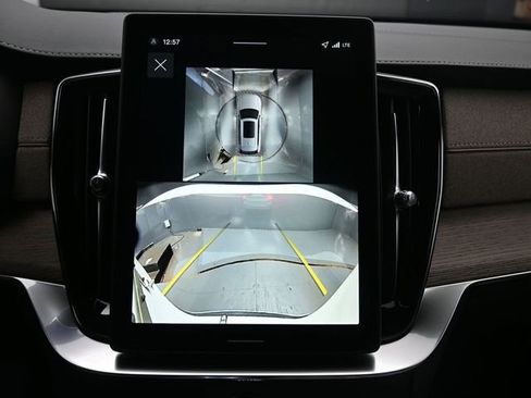 New 2026 Volvo XC90 B6 Ultra w/ Protection Package Premier image 12