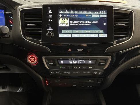 Used 2019 Honda Pilot Touring image 10