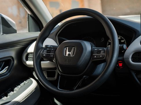New 2027 Honda HR-V LX image 14