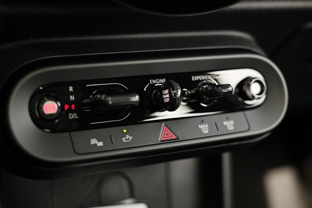 New 2026 MINI Cooper 4-Door Hardtop FWD image 40
