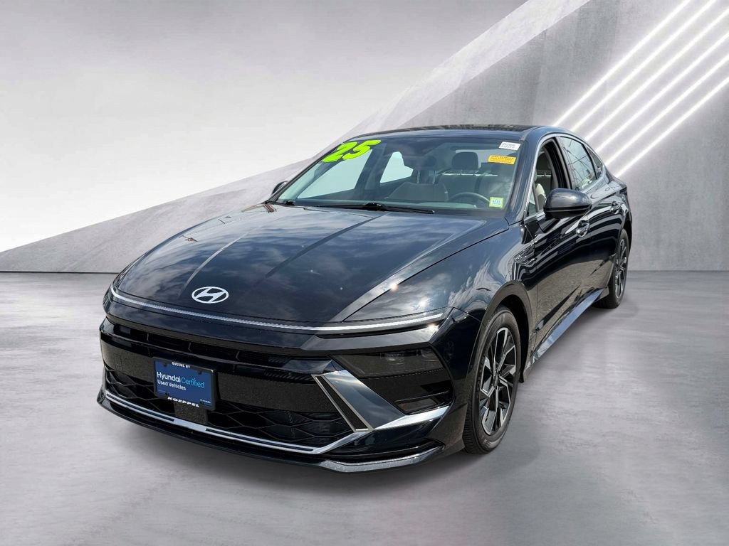 Certified 2025 Hyundai Sonata SEL AWD/4WD image 4