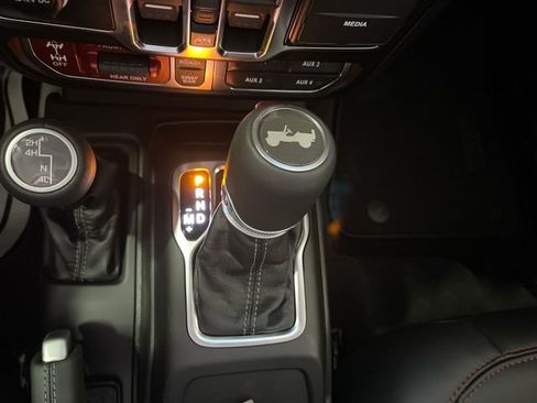 New 2026 Jeep Wrangler Unlimited Rubicon AWD/4WD image 20