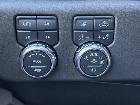 New 2026 GMC Sierra 2500 SLT w/ SLT Premium Package image 24