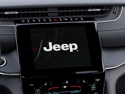 New 2025 Jeep Grand Cherokee L Altitude AWD/4WD image 29