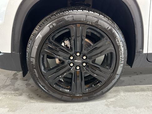 New 2026 GMC Acadia Elevation w/ Black Edition AWD/4WD image 9