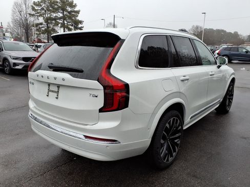 New 2026 Volvo XC90 T8 Ultra w/ Protection Package Premier AWD/4WD image 3