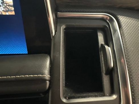 Used 2022 Chevrolet Tahoe Premier AWD/4WD image 43