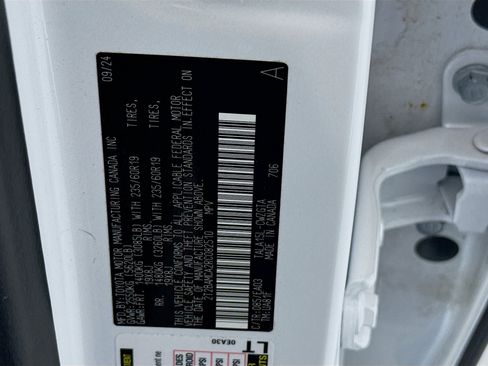 Certified 2024 Lexus RX 350 AWD w/ Accessory Package (K3) image 30