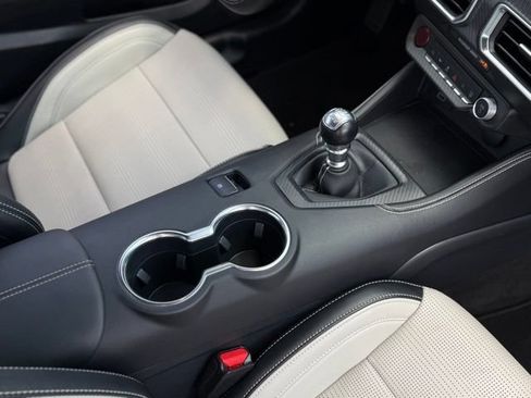 Used 2025 Ford Mustang GT Premium RWD image 28