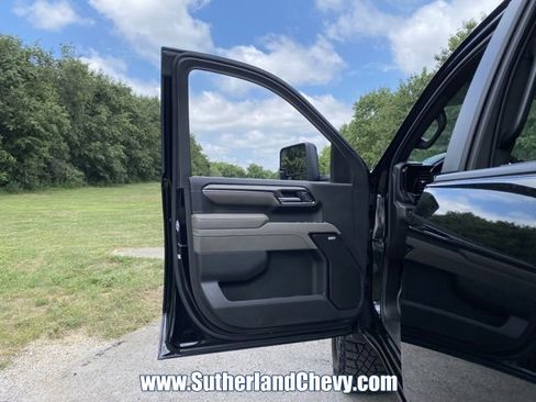 Certified 2025 Chevrolet Silverado 2500 ZR2 w/ Technology Package image 20