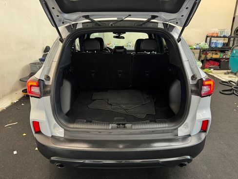Used 2025 Ford Escape ST-Line AWD/4WD image 6