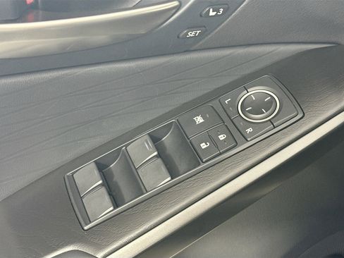 Used 2024 Lexus IS 300 w/ Premium Package image 17