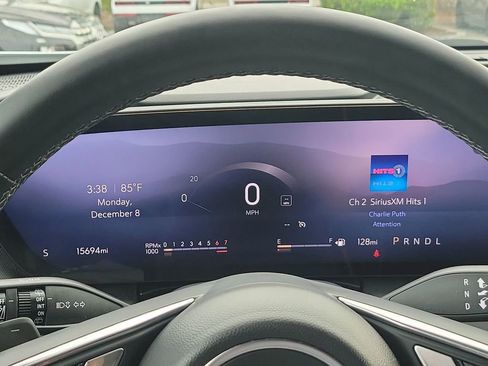 Used 2025 Buick Enclave Preferred w/ Power Package image 35