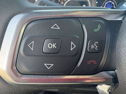 Used 2024 Jeep Wrangler Sahara w/ Dual Top Group image 15