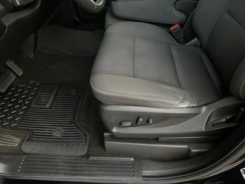 Used 2018 Chevrolet Silverado 1500 LT w/ All Star Edition image 12