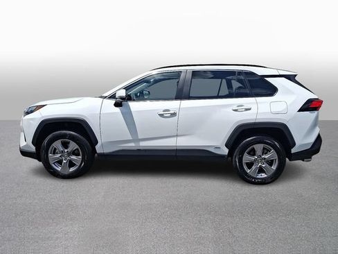 Used 2025 Toyota RAV4 XLE AWD/4WD image 7