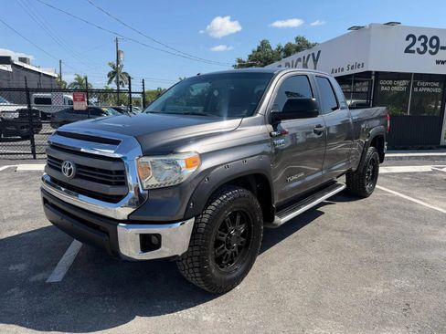 Used 2014 Toyota Tundra SR5 AWD/4WD image 9