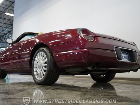 Used 2004 Ford Thunderbird image 30