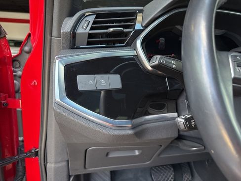 Used 2020 Audi Q3 2.0T Prestige w/ Prestige Package image 29